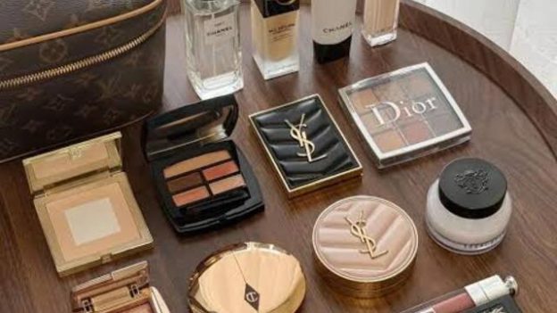 Produk Kosmetik Favorit untuk Menciptakan Tampilan Elegan